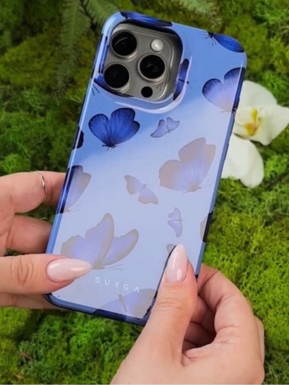 BURGA Spring Court-iPhone 16 Case - Picture 5 of 9